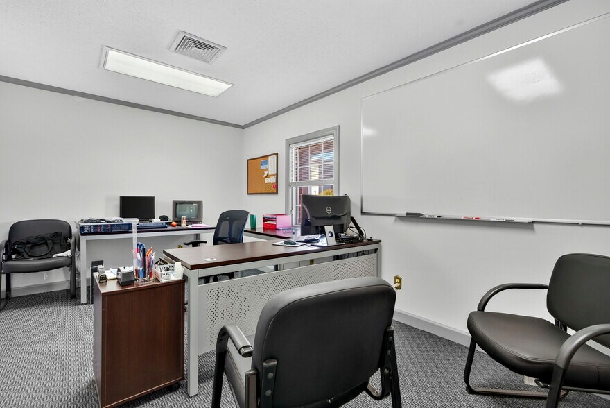 More Photos Of 650 Millwood Ave, Winchester Office For Lease