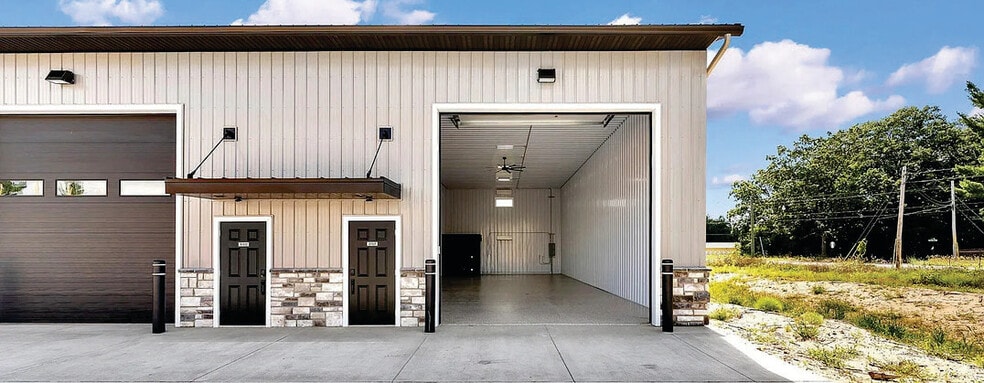 More Photos Of 2695 Hein Rd, Muskegon Warehouse For Sale