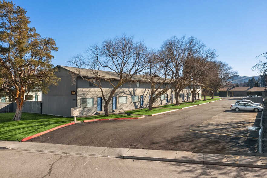 More Photos Of 6721 W Kennewick Ave, Kennewick Apartments For Sale