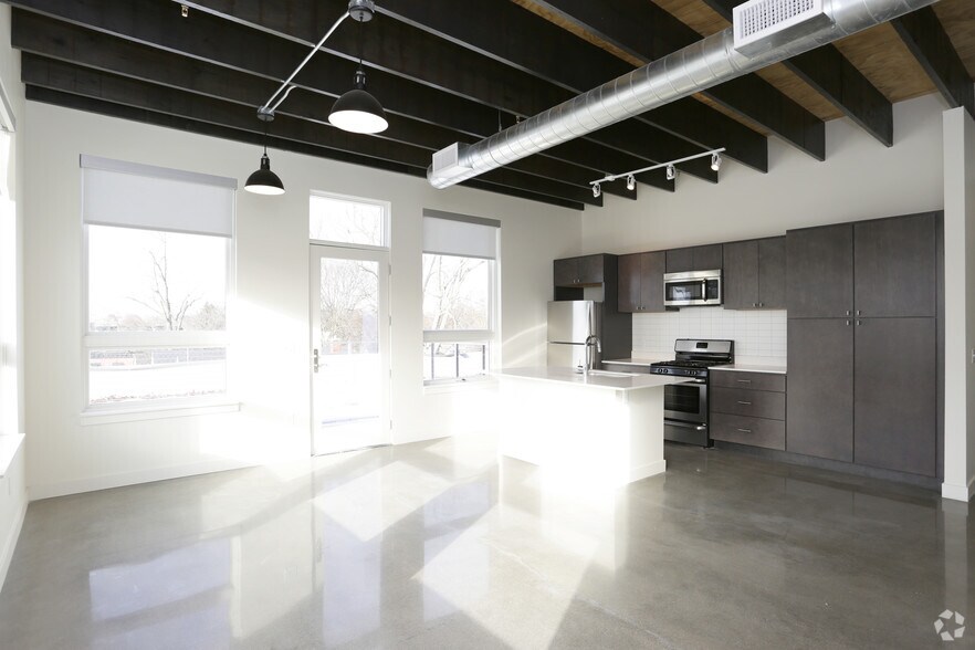More Photos Of 1059 Wealthy St SE, Grand Rapids Apartments For Lease