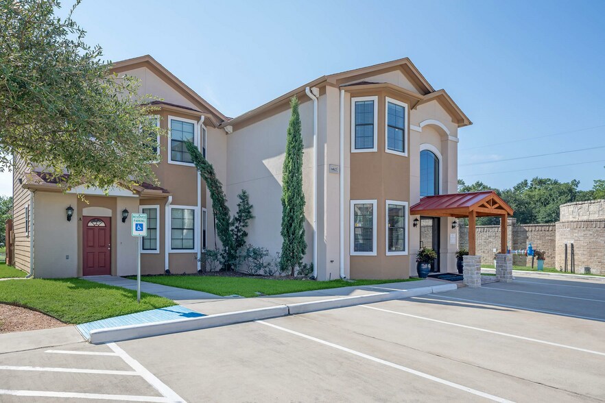 More Photos Of 14827 Mittlestedt Champions Dr, Houston Apartments For Sale