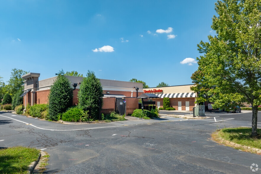More Photos Of 1930 Sardis Rd N, Charlotte Fast Food For Sale