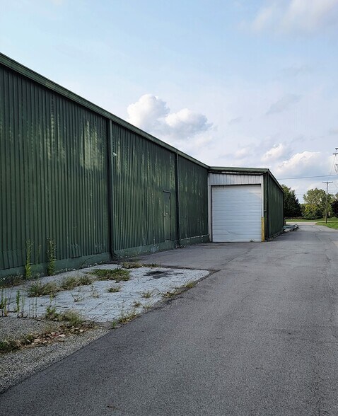 More Photos Of 6071 Jackson Rd, Ann Arbor Distribution For Sale