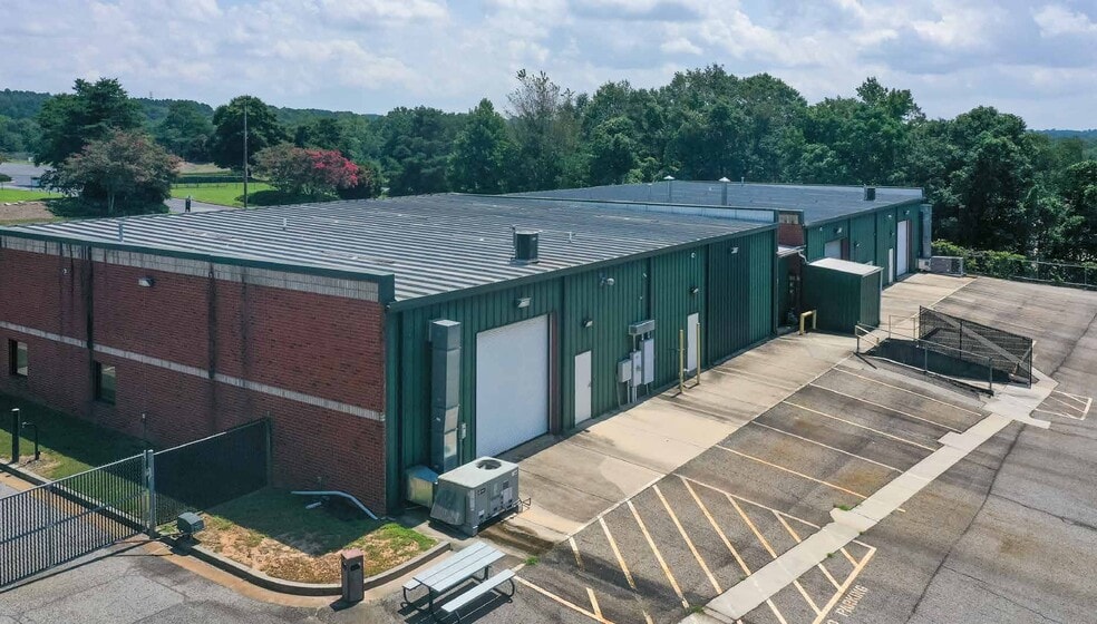 More Photos Of 1025 Barrow Industrial Pky, Auburn Warehouse For Sale