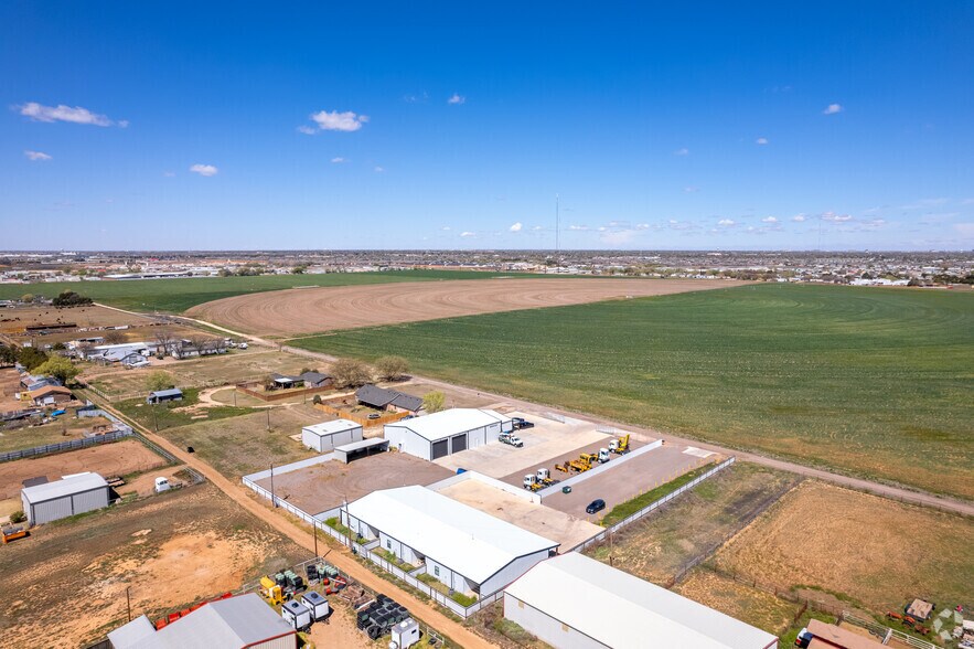 More Photos Of 1627 County Road 7340, Lubbock Warehouse For Sale
