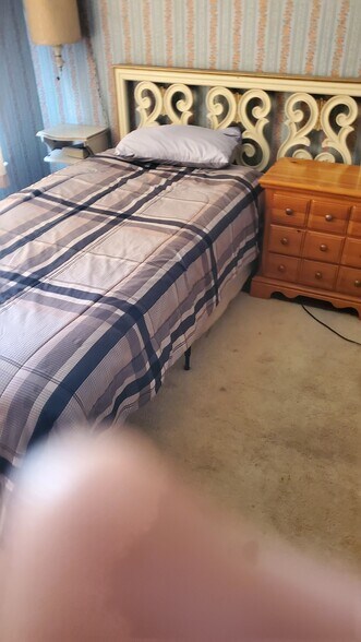 More Photos Of 400 W Victor Ave, Victor Hotel For Sale