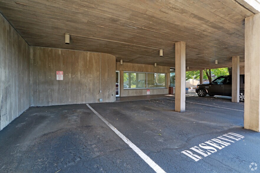 More Photos Of 4 Inverness Ct E, Englewood Office For Sale