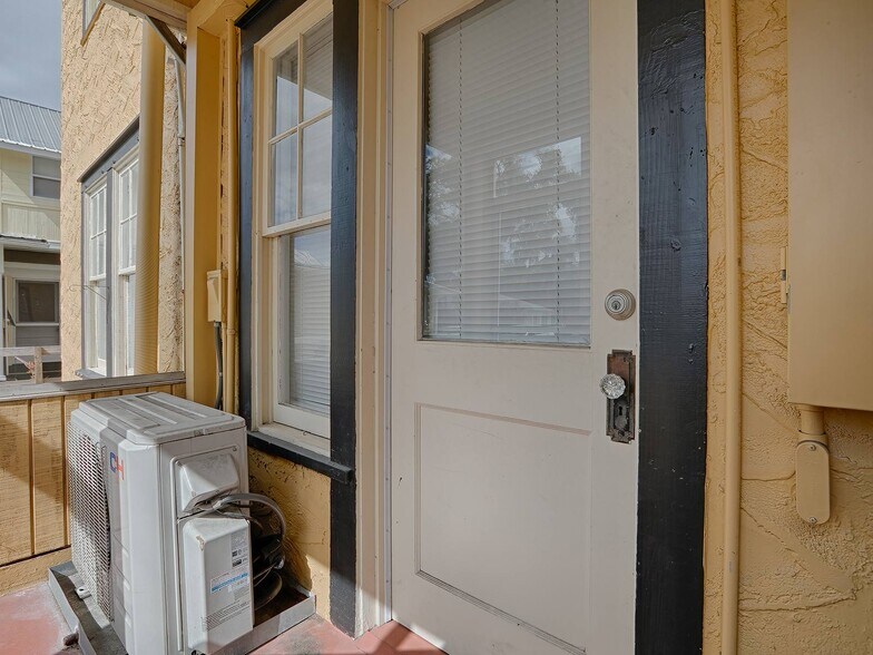 More Photos Of 426 E Citrus Ave, Eustis Apartments For Sale