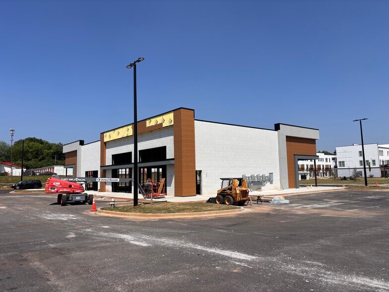 More Photos Of 3770 Covington Hwy, Decatur Storefront For Lease