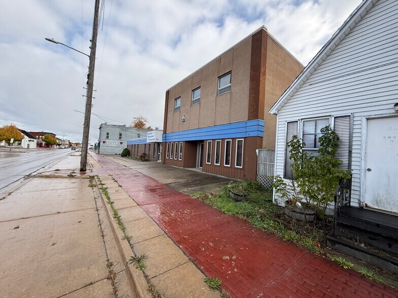 More Photos Of 731 Gratiot Ave, Saginaw Loft Creative Space For Lease