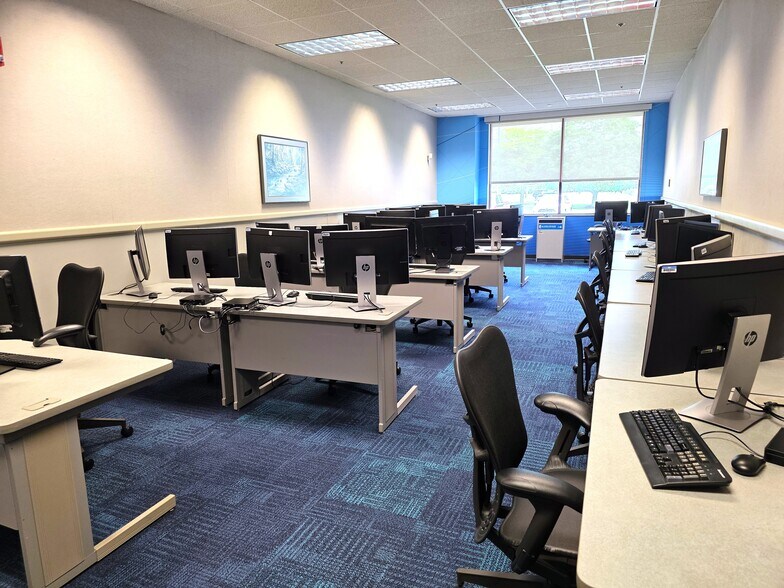 More Photos Of 3290 E Main St, Danville Office For Sale