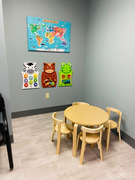 More Photos Of 109 Eureka St, Batesville Loft Creative Space For Lease