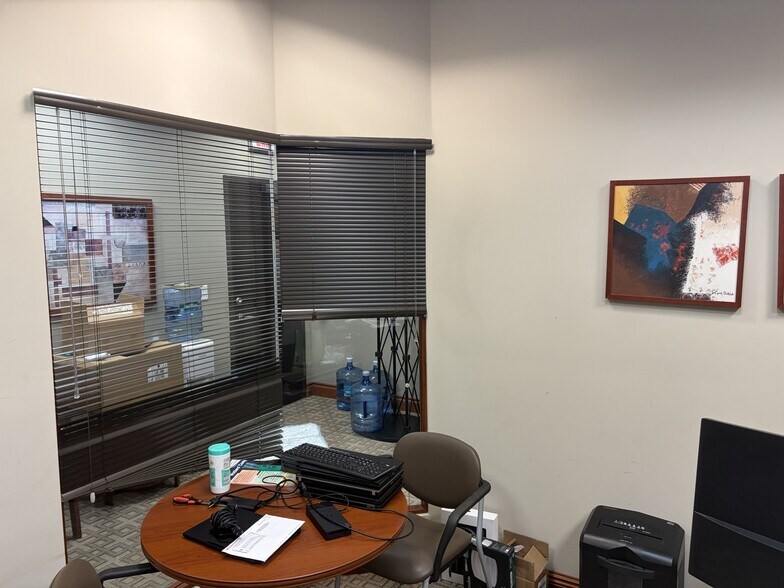 More Photos Of 1961 NW 150th Ave, Pembroke Pines Office For Lease