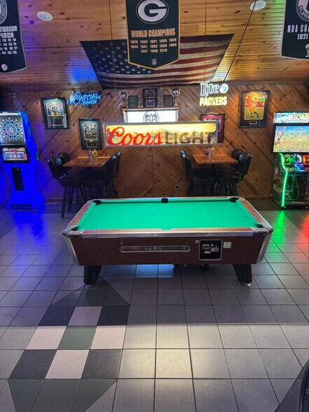 More Photos Of 8101 Schofield Ave, Weston Bar For Sale