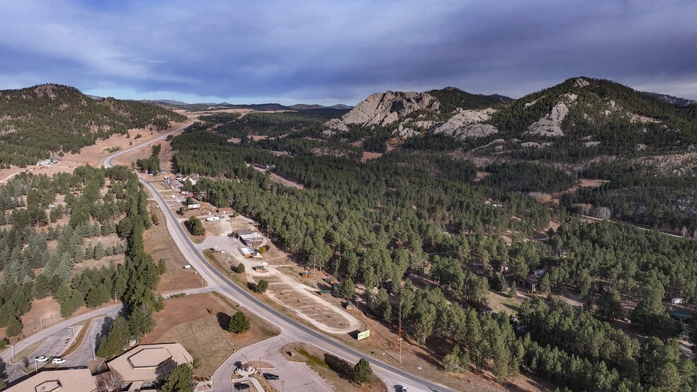 More Photos Of 1116 N 5th St, Custer Trailer Camper Park For Sale