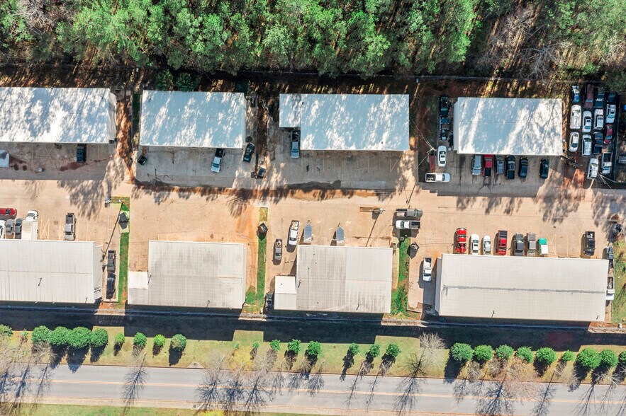 More Photos Of 7189 Washington St SW, Covington Storefront For Lease