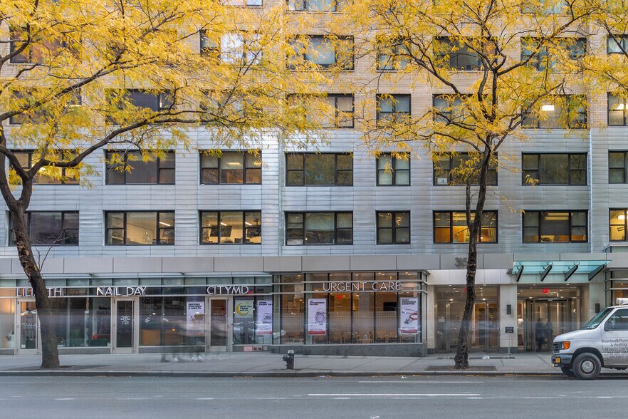 More Photos Of 330 W 58th St, New York Apartments For Lease