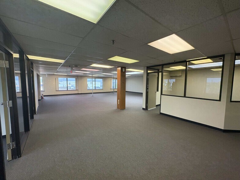 More Photos Of 15108 118 Av NW, Edmonton Office For Lease