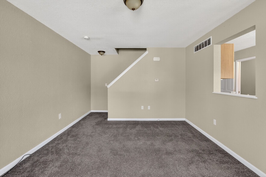 More Photos Of 9295 Cedar Creek Ct, Swartz Creek Apartments For Sale