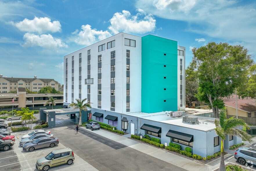 More Photos Of 1520 Jeffords St, Clearwater Apartments For Sale