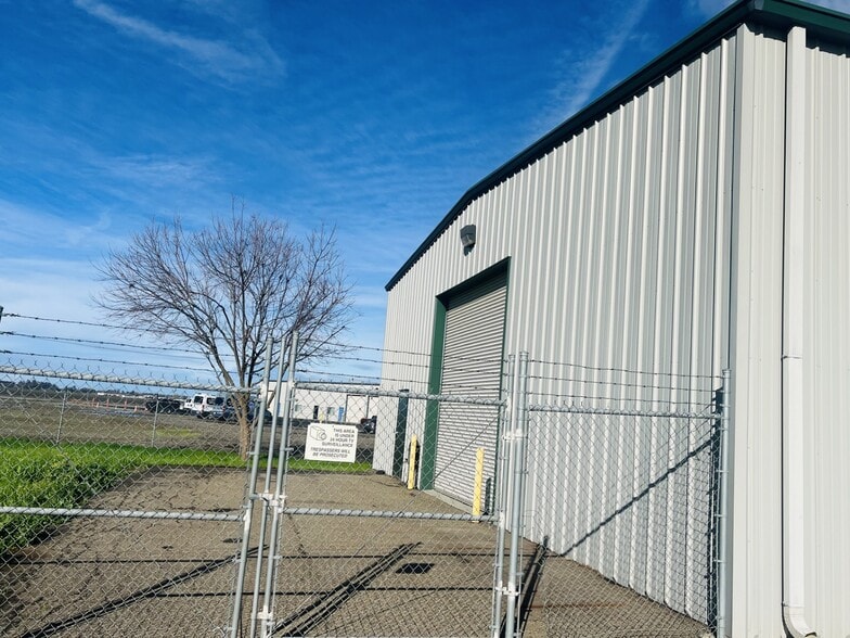 More Photos Of 127 Heron Way, Merced Warehouse For Lease