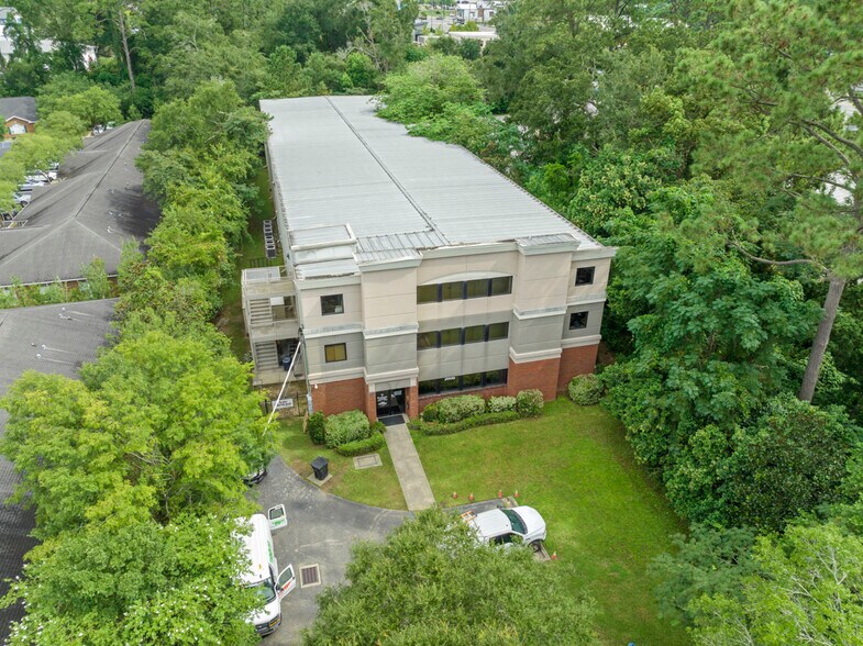 More Photos Of 2908 Mahan Dr, Tallahassee Self Storage For Sale