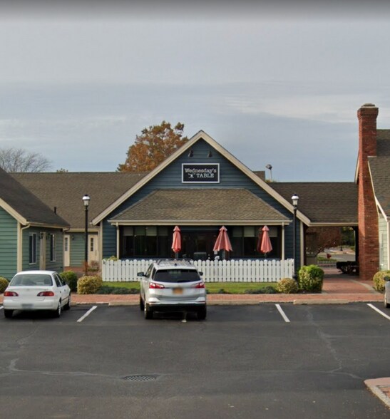 More Photos Of 53345 Main Rd, Southold Freestanding For Lease