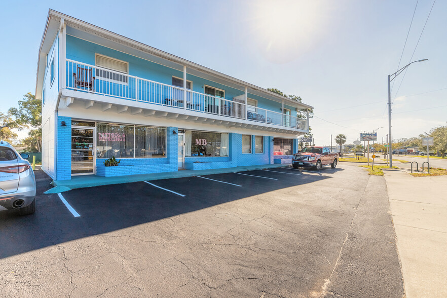 Primary Photo Of 214 Brevard St, Titusville General Retail For Sale