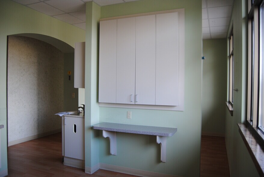 More Photos Of 20566 Main st, Jackson Medical For Sale