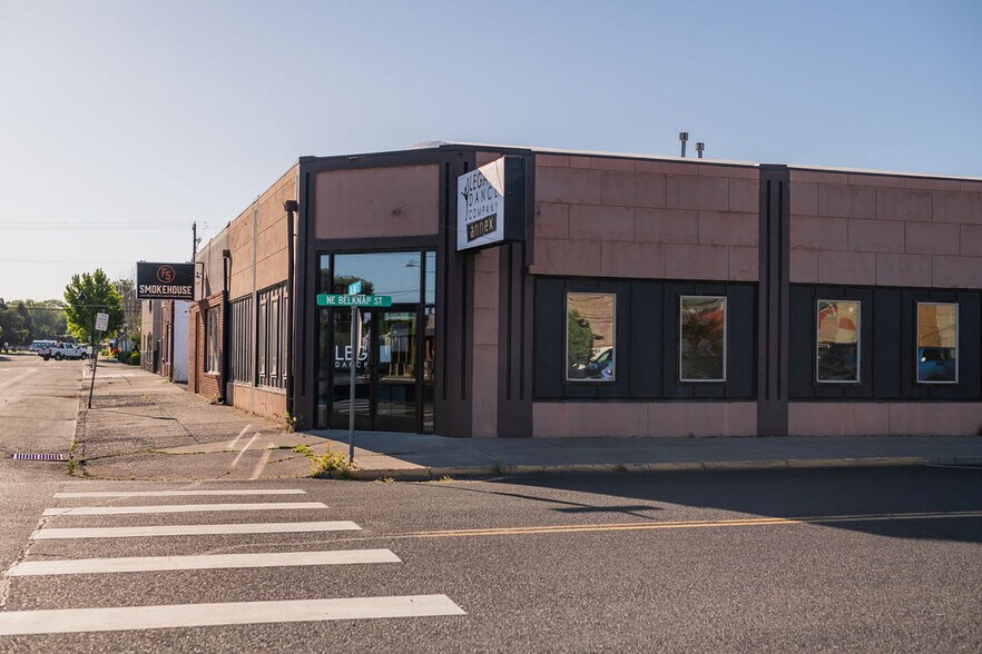 More Photos Of 394 NE Belknap St, Prineville General Retail For Sale