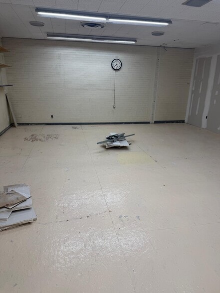 More Photos Of 620 Ella T Grasso Blvd, New Haven Manufacturing For Lease