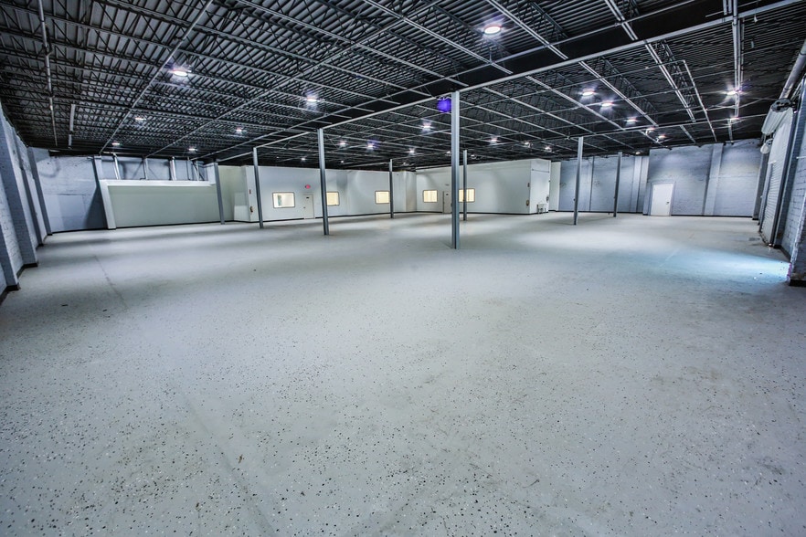 More Photos Of 213 Shaw Ave, Pasadena Industrial For Lease