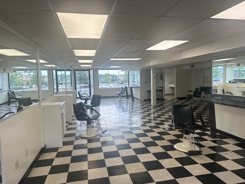 More Photos Of 3000-3040 Erie Blvd E, De Witt Storefront For Lease