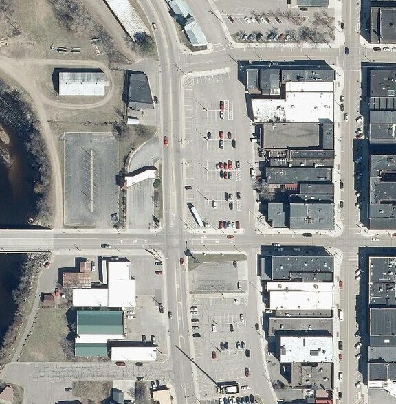 More Photos Of , Rhinelander General Retail For Sale