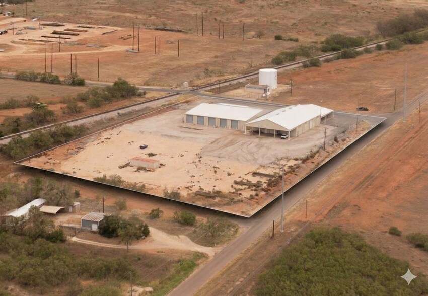 More Photos Of 110 CR 141, Sweetwater Warehouse For Sale