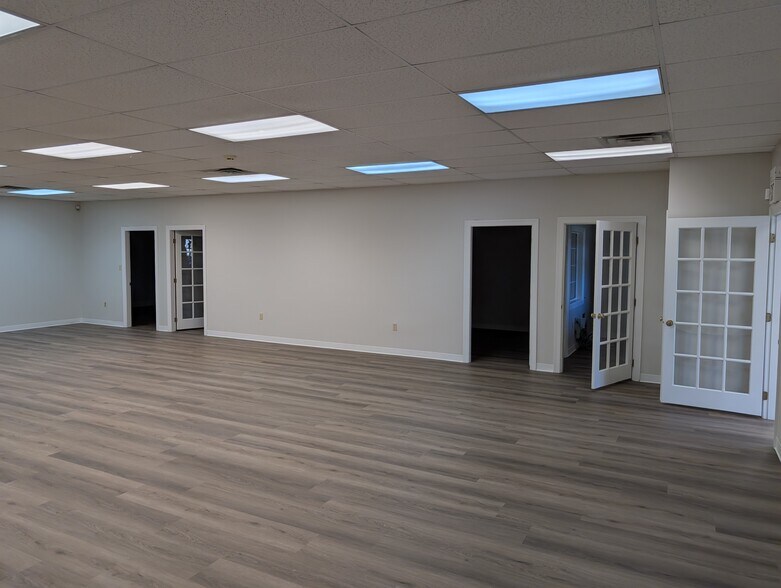 More Photos Of 1709 River St, Valdosta Office For Lease