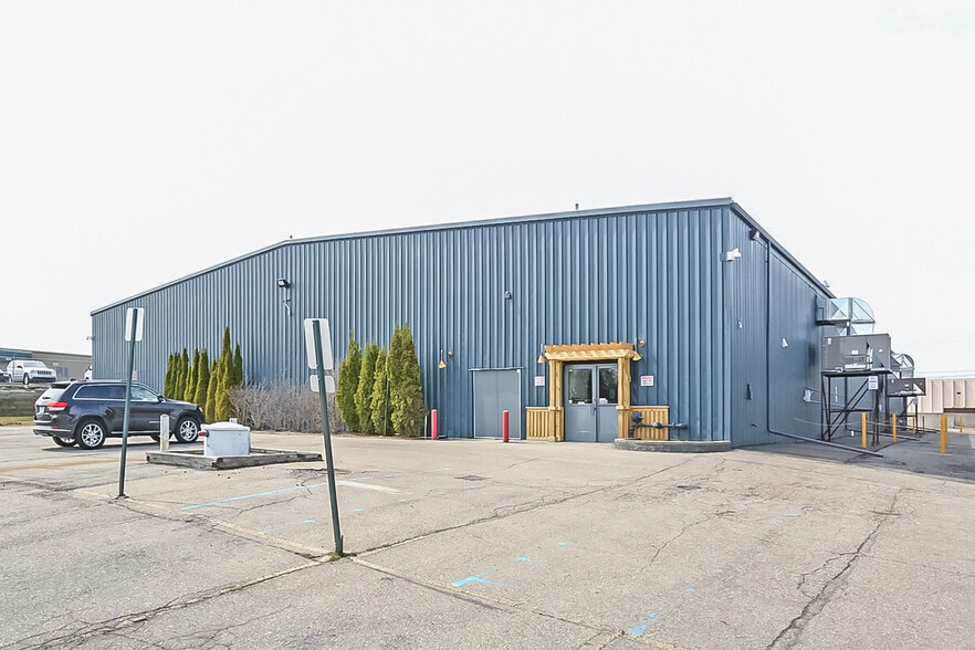 Primary Photo Of 1700 S Livernois Rd, Rochester Hills Warehouse For Sale