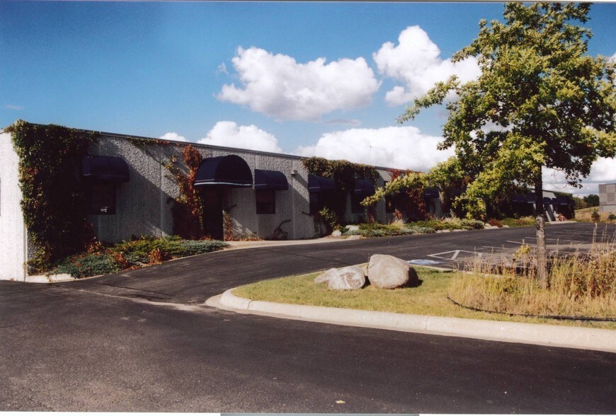 Primary Photo Of 5600 Pioneer Creek Dr, Maple Plain Distribution For Lease