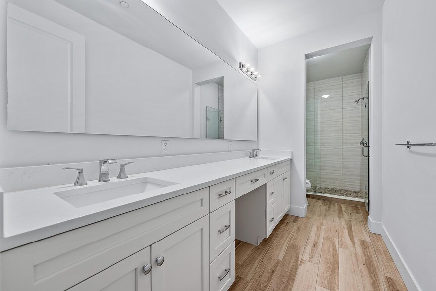 More Photos Of 3770 County Line Rd, Tequesta Apartments For Sale