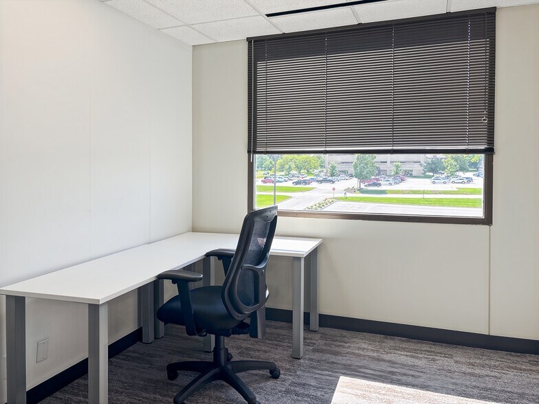 More Photos Of 1200 Valley West Dr, West Des Moines Coworking Space