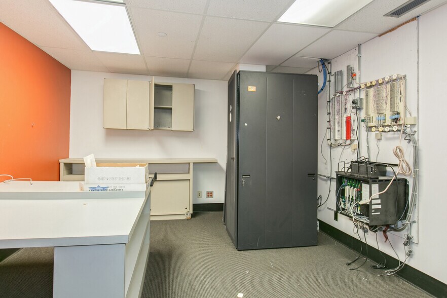 More Photos Of 278 7th St E, Saint Paul Office For Lease