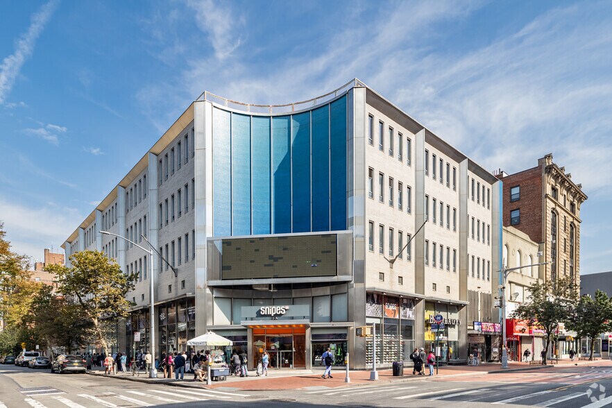 Primary Photo Of 161-01 Jamaica Ave, Jamaica Office For Lease