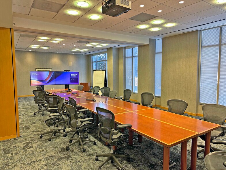 More Photos Of 4100 Wildwood Pky, Atlanta Unknown For Lease