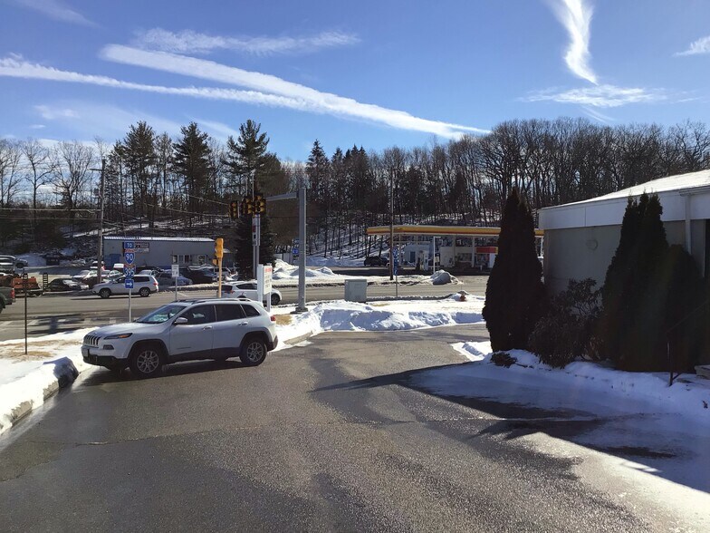 More Photos Of 606 Southbridge St, Auburn General Retail For Sale