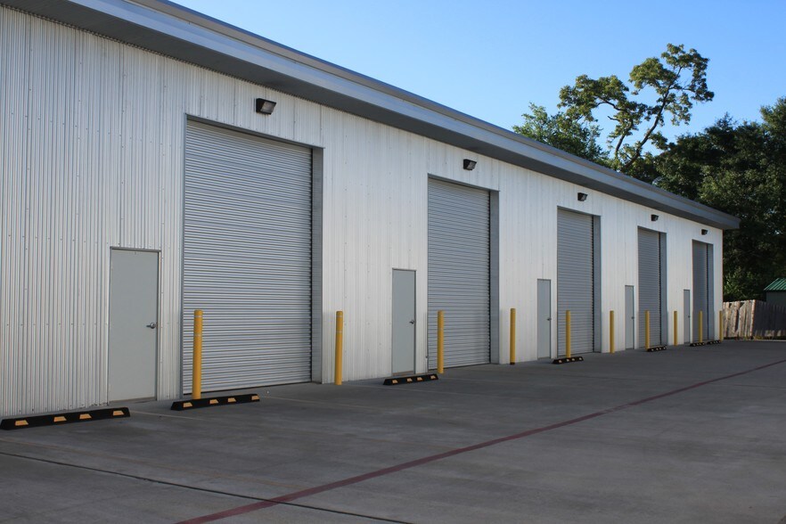 More Photos Of 32403 Tamina Rd, Magnolia Unknown For Lease