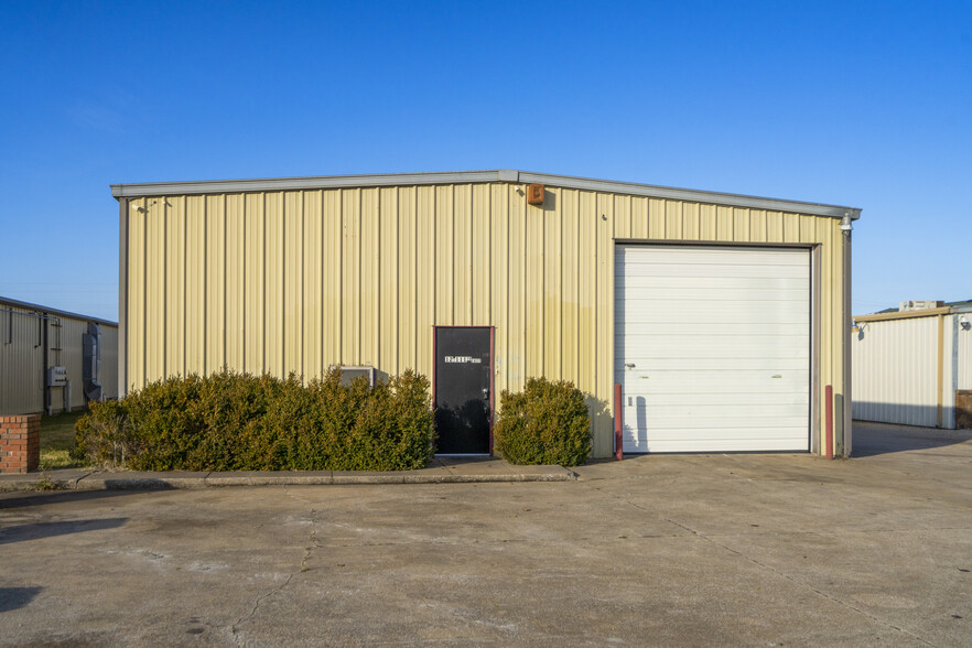 Primary Photo Of 12 S 111th Ave, Tulsa Service For Lease