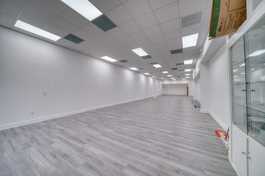 More Photos Of 15801 S Dixie Hwy, Miami Unknown For Lease