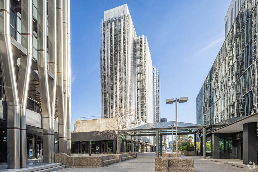More Photos Of 93 Paseo Castellana, Madrid Coworking Space