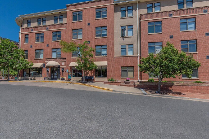 More Photos Of 1027 Washington Ave, Golden Apartments For Lease