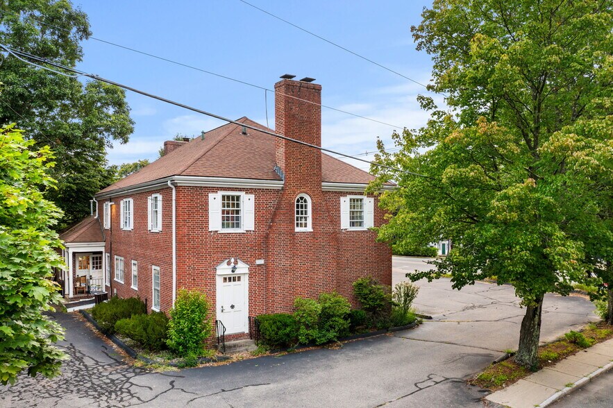 More Photos Of 504 Main St, Medfield Office For Sale